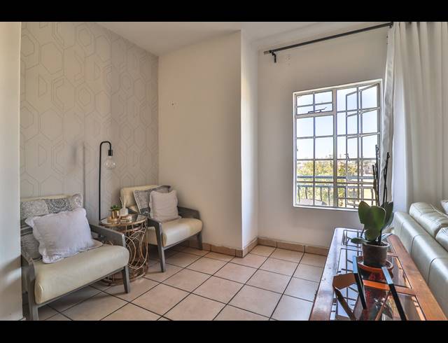 2 BEDROOM SECTIONAL TITLE FOR SALE IN BRAKPAN NORTH